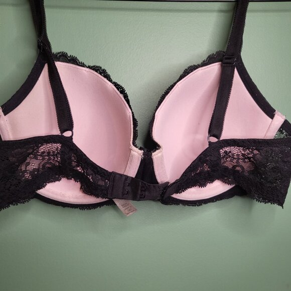 Victoria's Secret bras - 34D - pink and pink with black lace - Picture 5 of 9